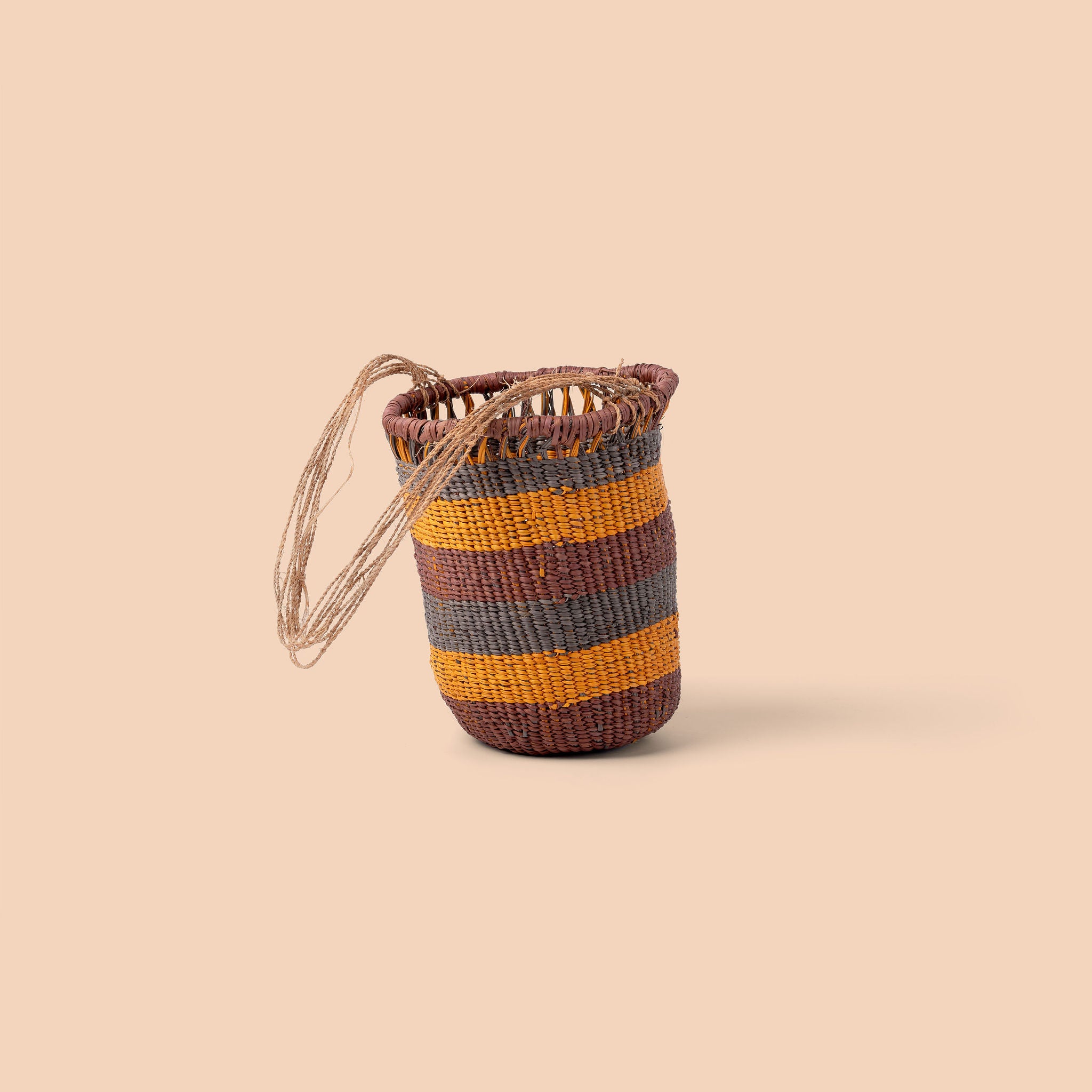 Mindirr (Pandanus Bag) by Kathleen Malpamba