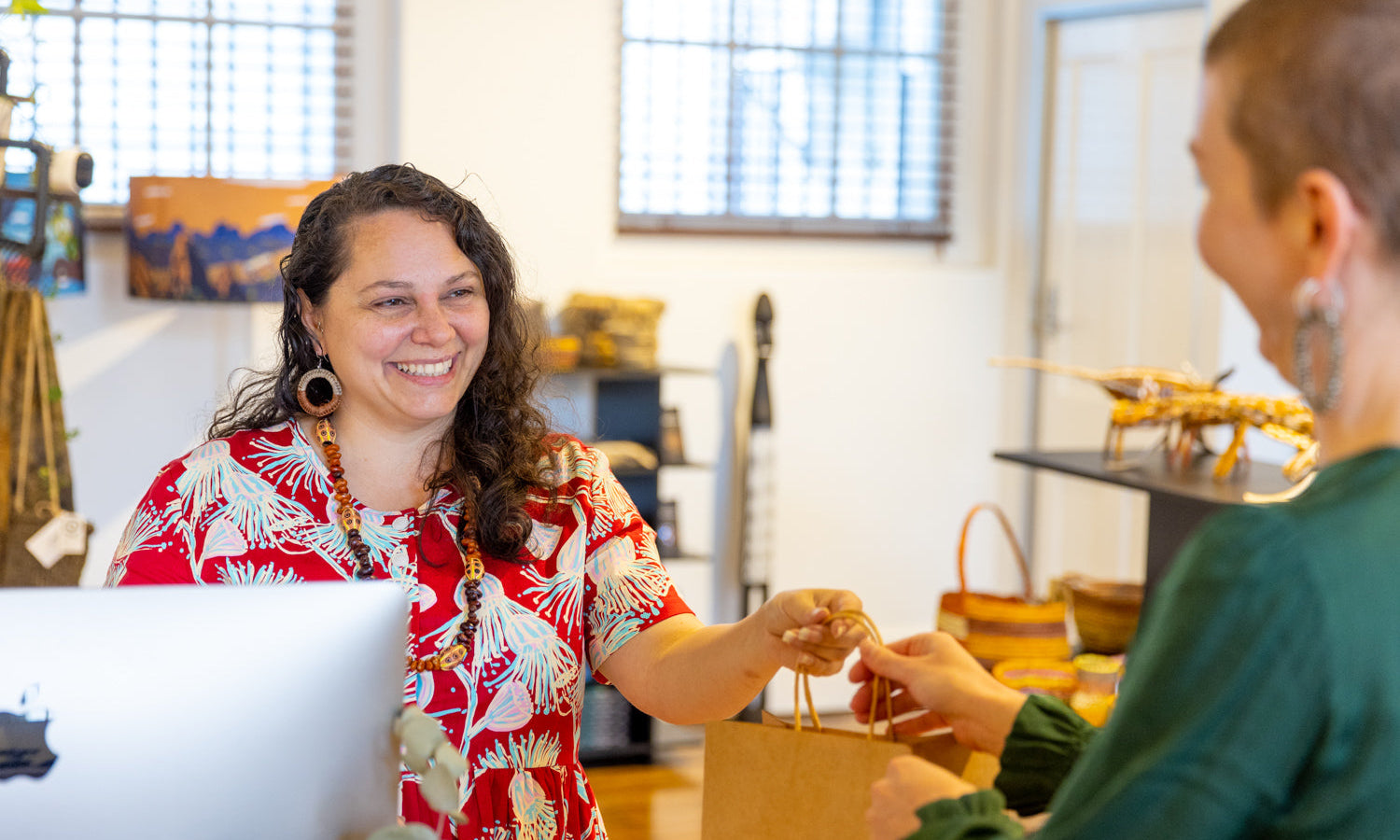 We're growing our pool of First Nations Artsworkers!