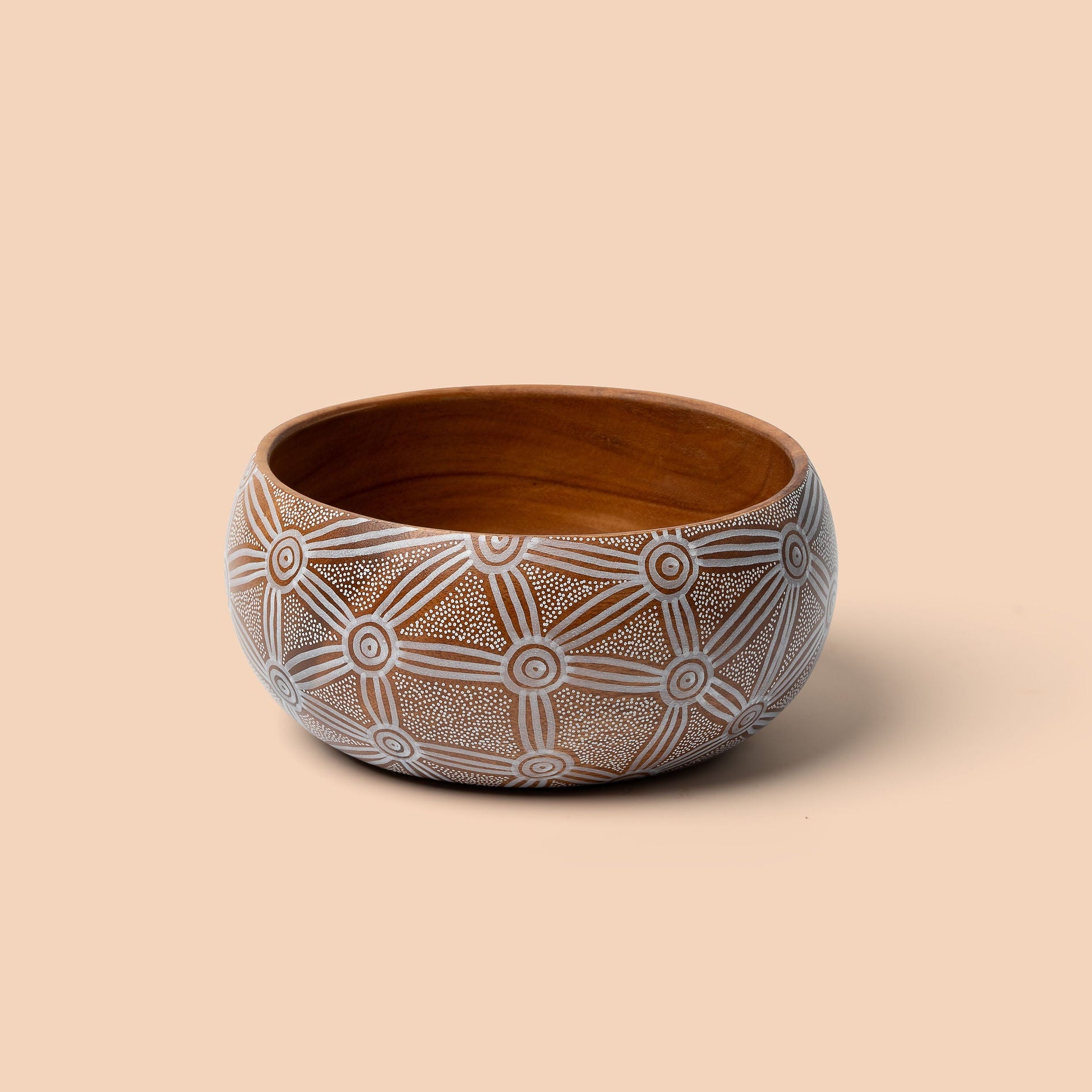 Community Links Round Bowl (Med) by Casey Coolwell-Fisher
